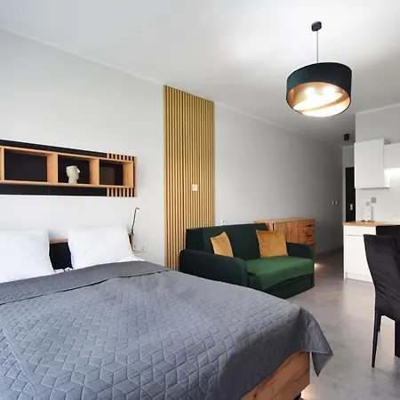 Royal Solny Z Aneksem, Klimatyzacja I Konsola Ps4 W Z Krytym Basenem, Sauna I Aparthotel 3*