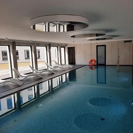 شقة فندقية Royal Solny Z Aneksem, Klimatyzacja I Konsola Ps4 W Z Krytym Basenem, Sauna I كولوبرزيغ