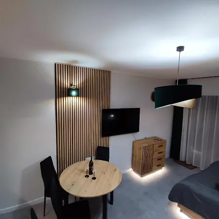 Royal Solny Z Aneksem, Klimatyzacja I Konsola Ps4 W Z Krytym Basenem, Sauna I شقة فندقية