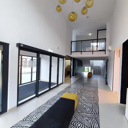 Royal Solny Z Aneksem, Klimatyzacja I Konsola Ps4 W Z Krytym Basenem, Sauna I Aparthotel 3*