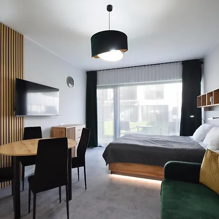 Hotel apartamentowy Royal Solny Z Aneksem, Klimatyzacją I Konsolą Ps4 W Z Krytym Basenem, Sauną I