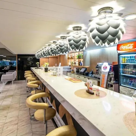 Royal Solny Z Aneksem, Klimatyzacja I Konsola Ps4 W Z Krytym Basenem, Sauna I 3* كولوبرزيغ