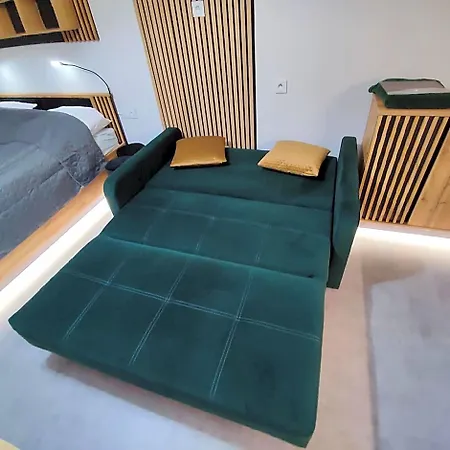 Royal Solny Z Aneksem, Klimatyzacja I Konsola Ps4 W Z Krytym Basenem, Sauna I Aparthotel 3*