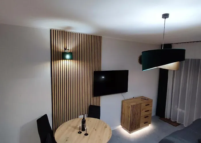 Royal Solny Z Aneksem, Klimatyzacja I Konsola Ps4 W Z Krytym Basenem, Sauna I Aparthotel