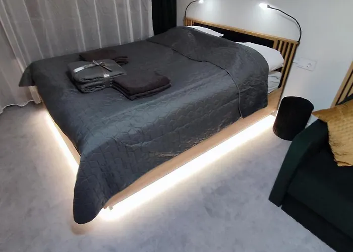 Royal Solny Z Aneksem, Klimatyzacja I Konsola Ps4 W Z Krytym Basenem, Sauna I